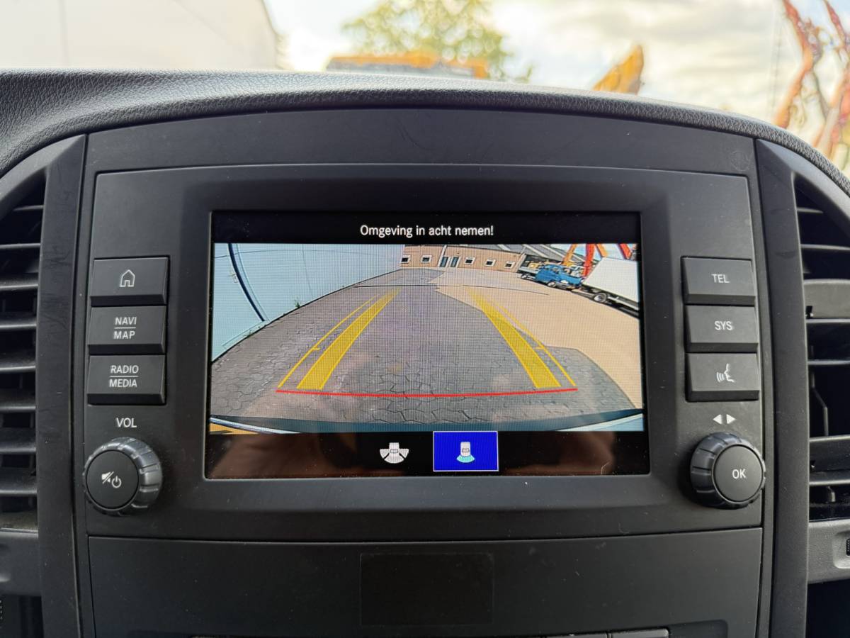 Mercedes-Benz eVito Mercedes-Benz eVito 112 66 kWh 280km WLTP 97% (SOH) Snelladen L2H1 Climate Control Cruise Control Carplay Camera Stoelverwarming