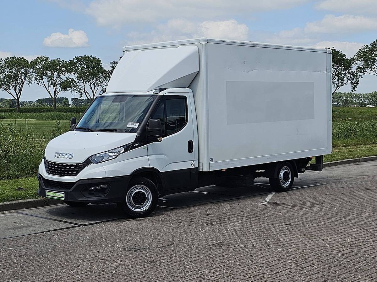 Iveco Daily IVECO DAILY 35S14       bakwagen laadklep!