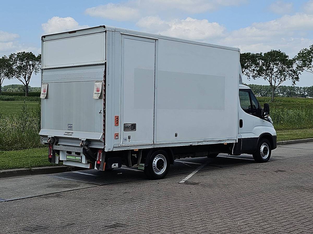 Iveco Daily IVECO DAILY 35S14       bakwagen laadklep!