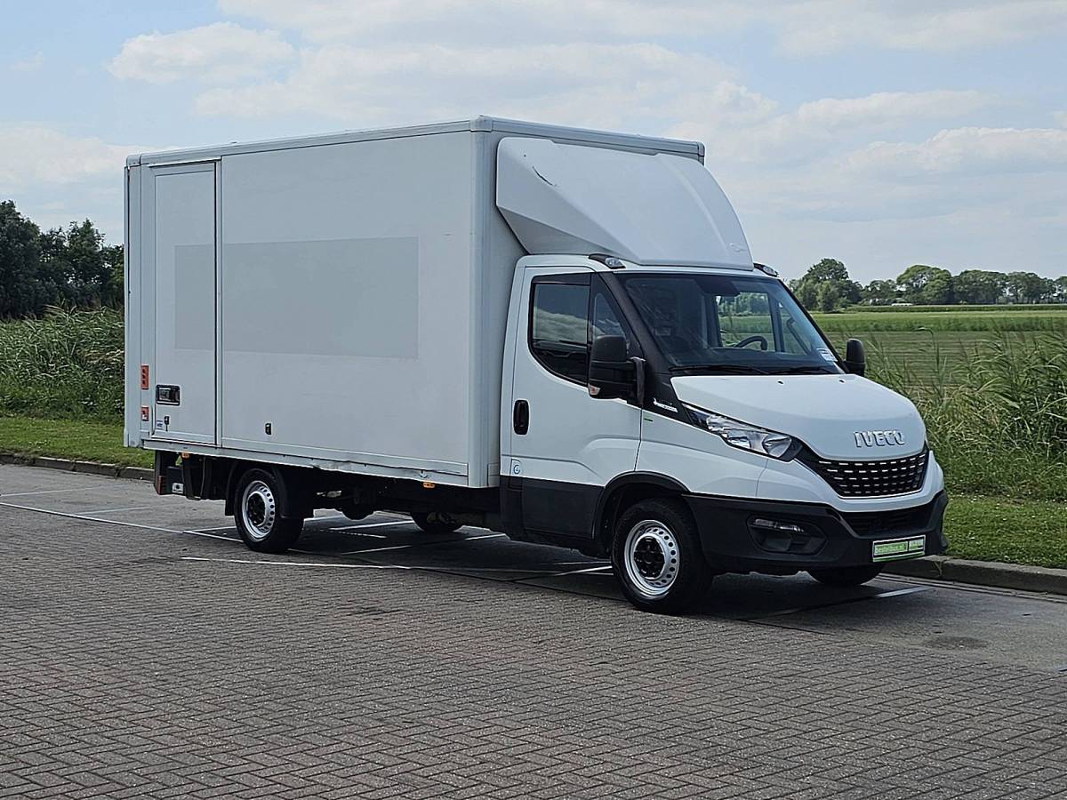 Iveco Daily IVECO DAILY 35S14       bakwagen laadklep!