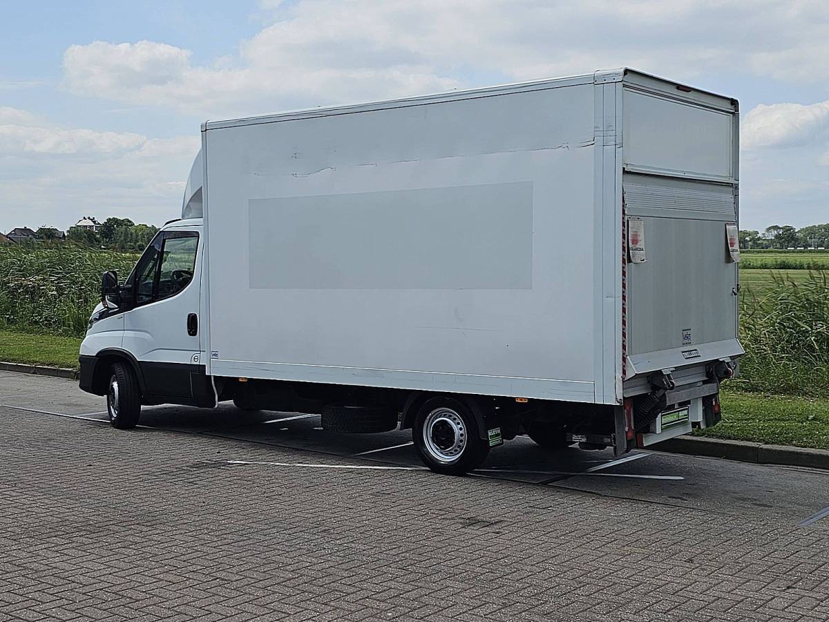 Iveco Daily IVECO DAILY 35S14       bakwagen laadklep!