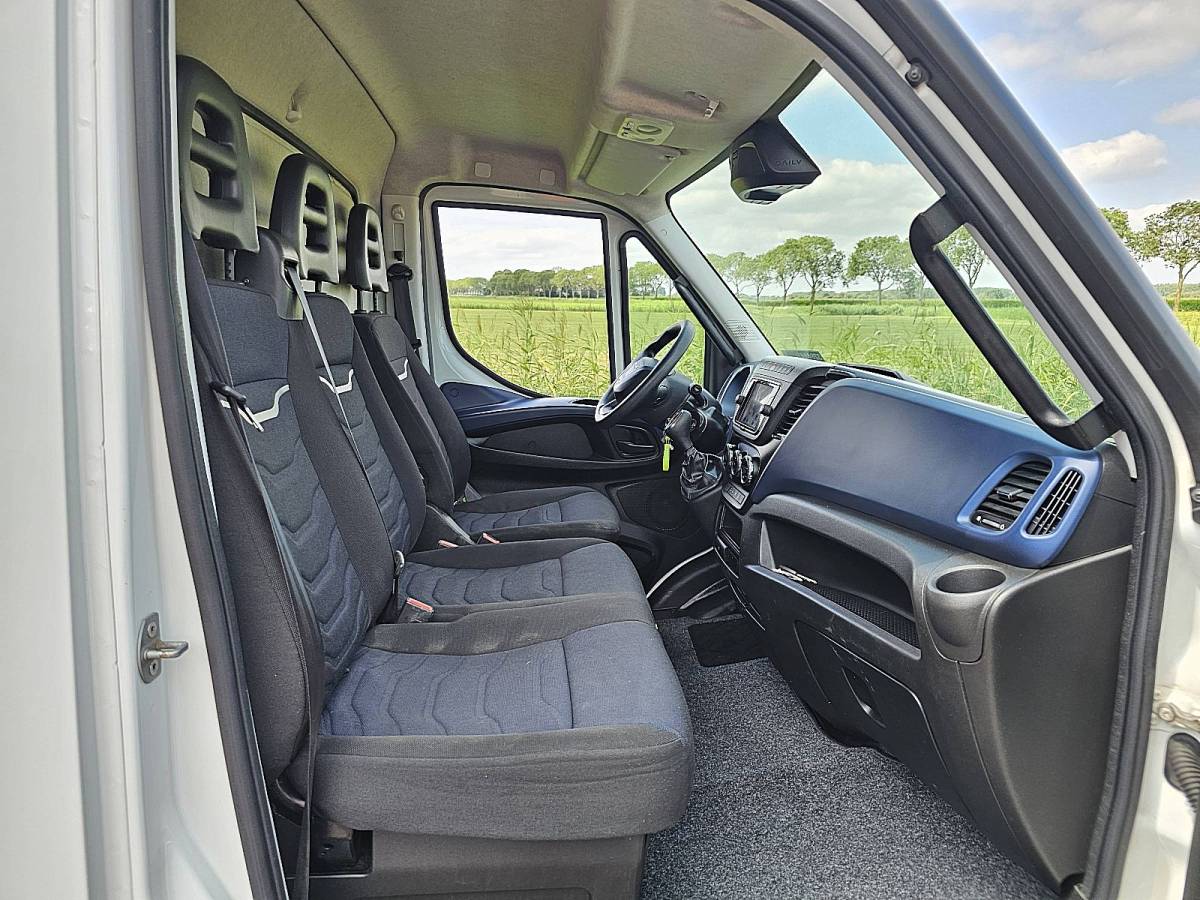 Iveco Daily IVECO DAILY 35S14       bakwagen laadklep!