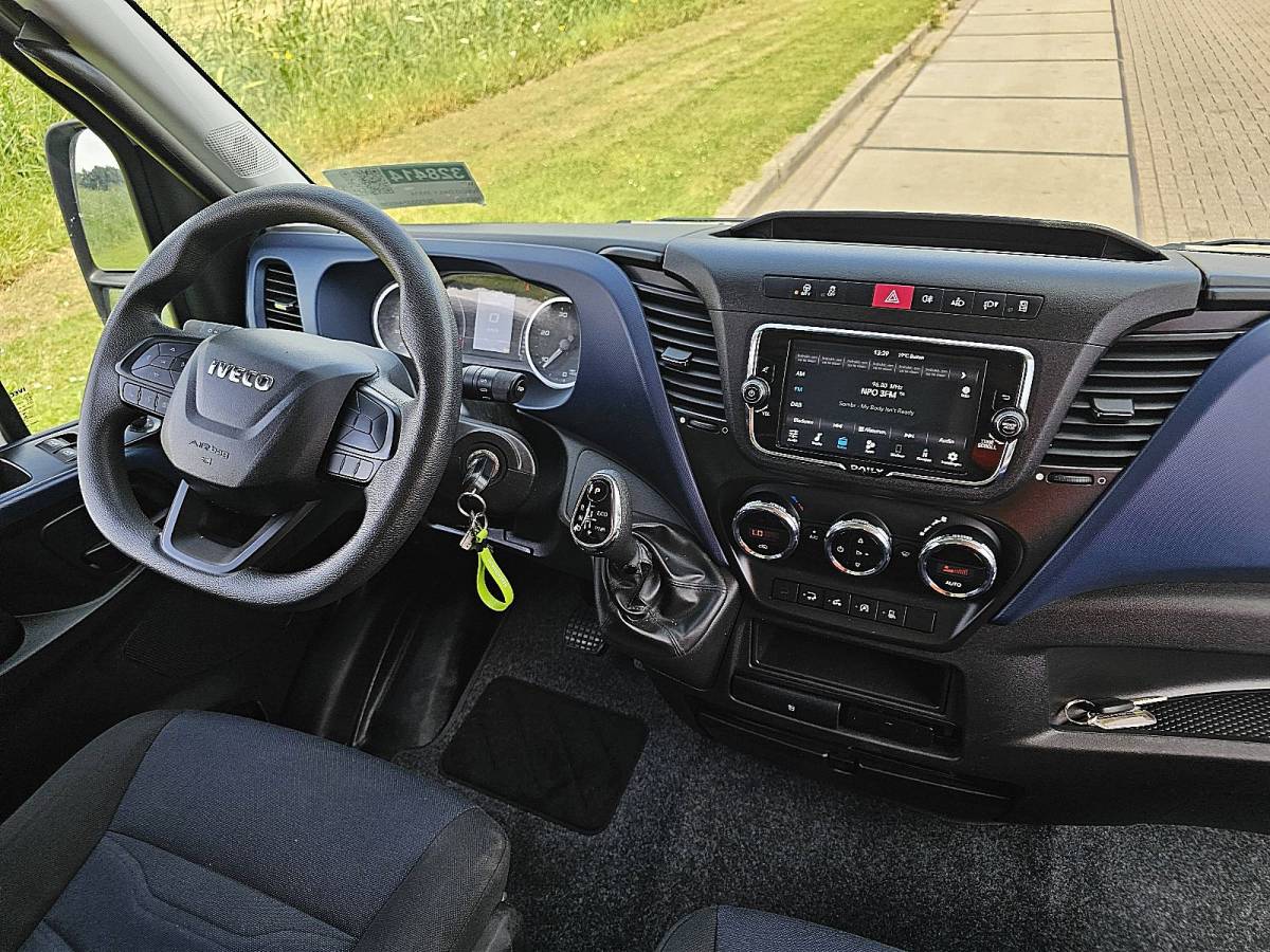 Iveco Daily IVECO DAILY 35S14       bakwagen laadklep!