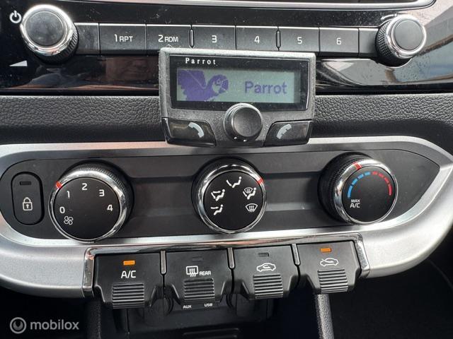 Kia Rio Kia Rio 1.2 CVVT DynamicLine 3 Deurs ,  Sport Velgen met brede banden , Bluetooth Parrot carkit , Airco , Electr.  ramen , Centrale deur vergrendeling met afstandsbediening ,  Cruise controle