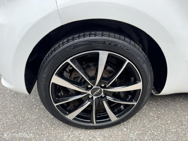 Kia Rio Kia Rio 1.2 CVVT DynamicLine 3 Deurs ,  Sport Velgen met brede banden , Bluetooth Parrot carkit , Airco , Electr.  ramen , Centrale deur vergrendeling met afstandsbediening ,  Cruise controle