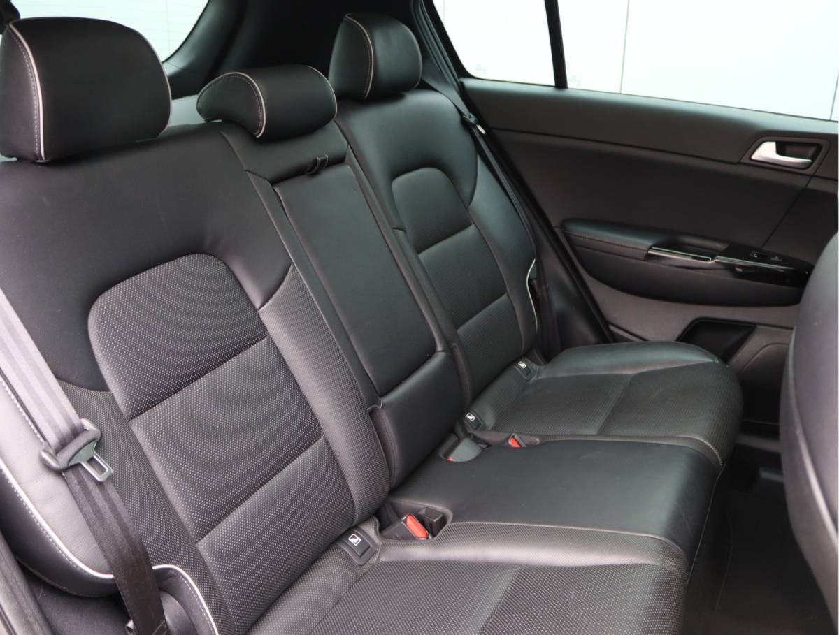 Kia Sportage Kia Sportage 1.6 T-GDI 4WD GT-Line | Trekhaak | Pano | Leder | Camera | JBL