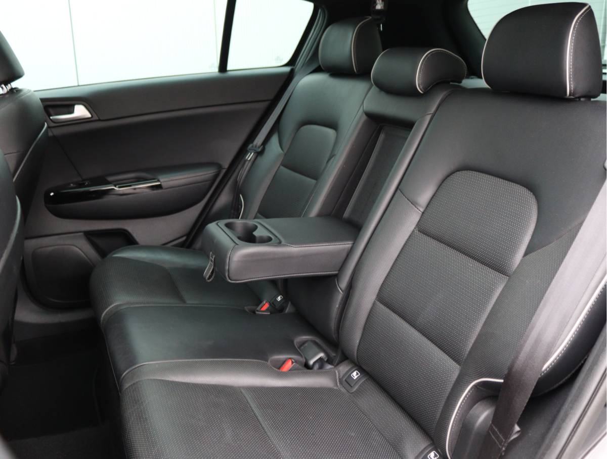 Kia Sportage Kia Sportage 1.6 T-GDI 4WD GT-Line | Trekhaak | Pano | Leder | Camera | JBL
