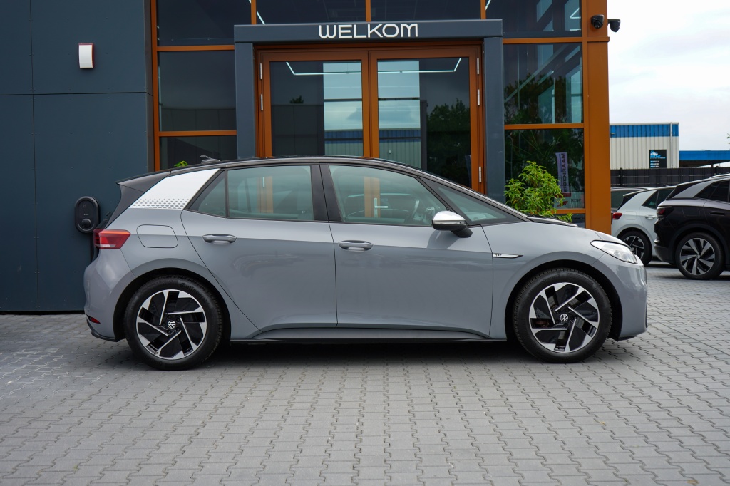 Volkswagen ID.3 Volkswagen ID.3 First 58 kWh | 89,14% SOH | Led | Adap. Cruise | PDC | CarPlay