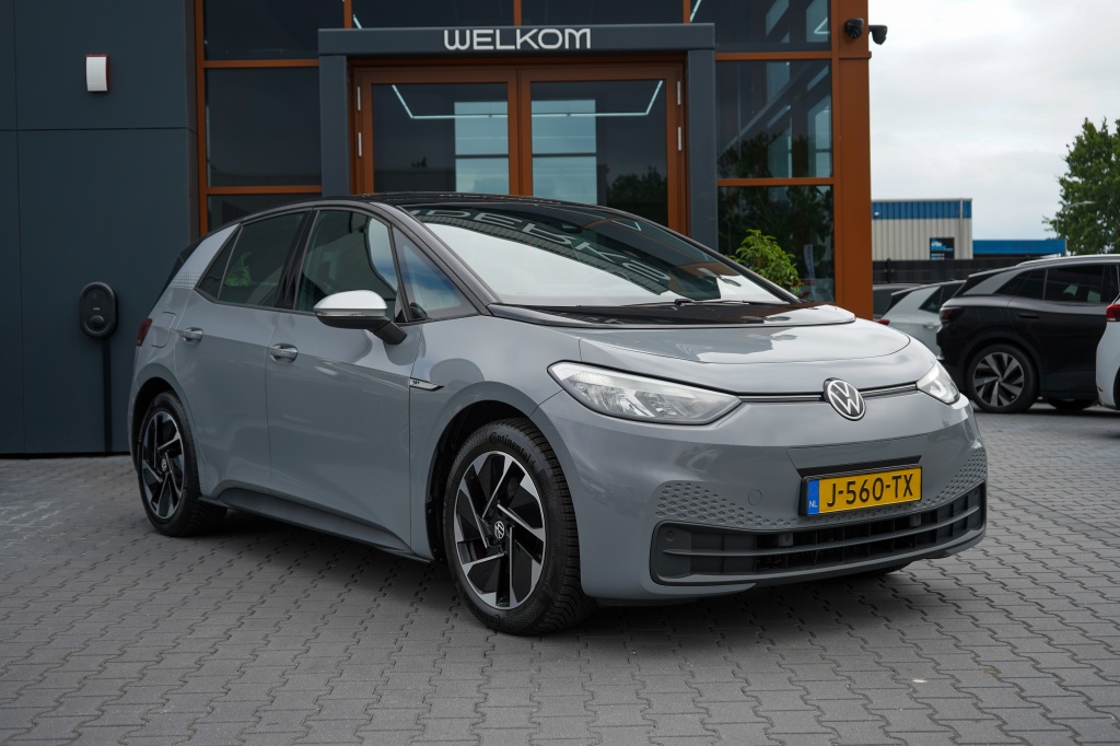 Volkswagen ID.3 Volkswagen ID.3 First 58 kWh | 89,14% SOH | Led | Adap. Cruise | PDC | CarPlay
