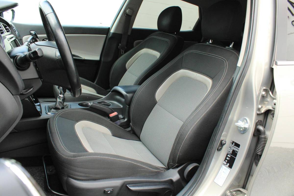 Kia cee'd Kia cee’d 1.6 GDI Business Pack Camera Cruise Navi Bluetooth Clima