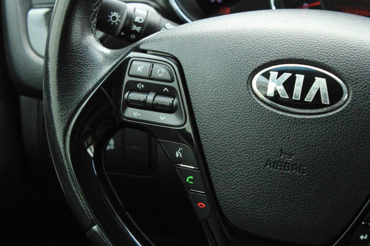 Kia cee'd Kia cee’d 1.6 GDI Business Pack Camera Cruise Navi Bluetooth Clima