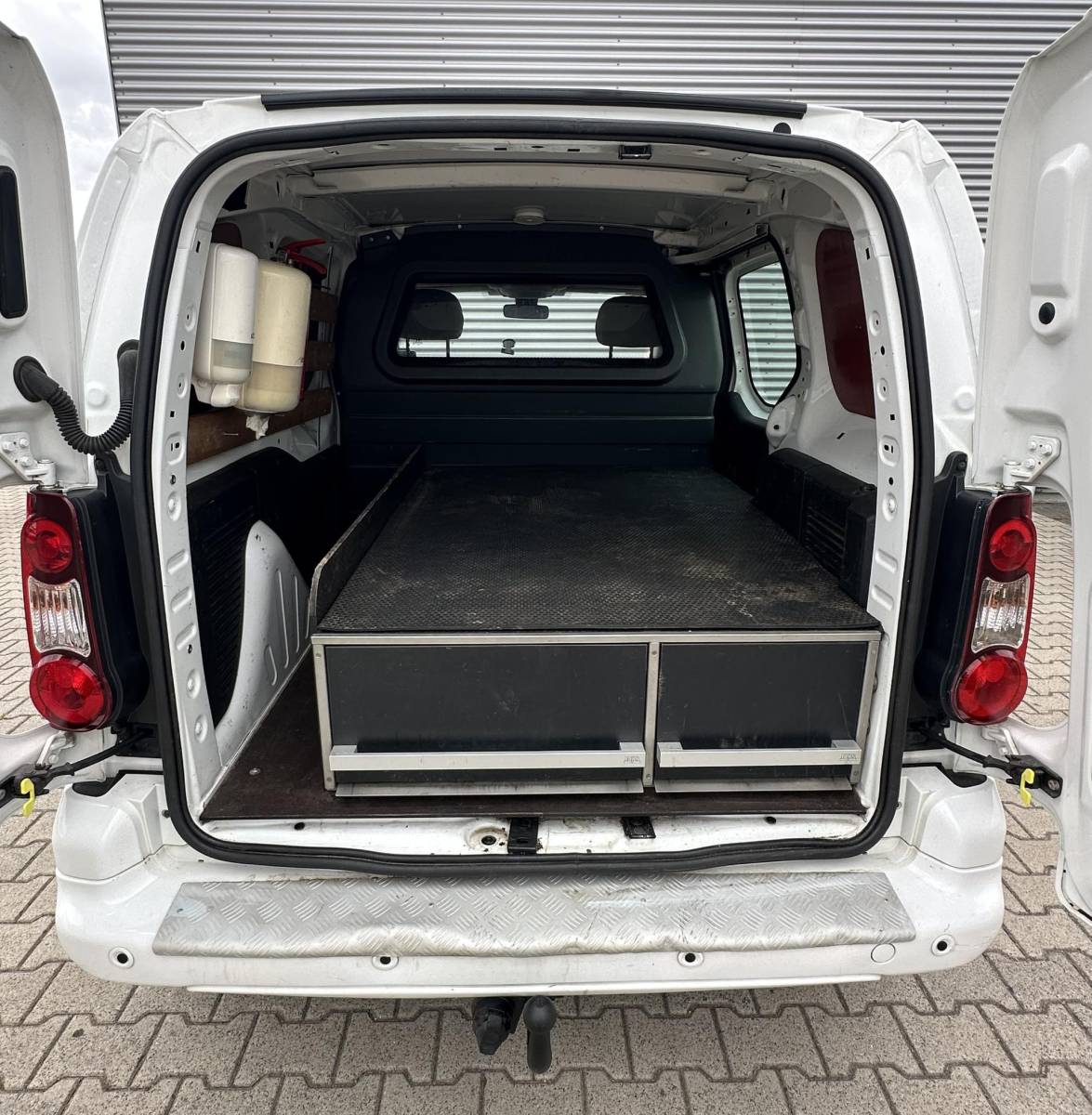 Peugeot Partner Peugeot Partner 120PK 1.6 BlueHDi 100 L1 4×4 Dangel MARGE