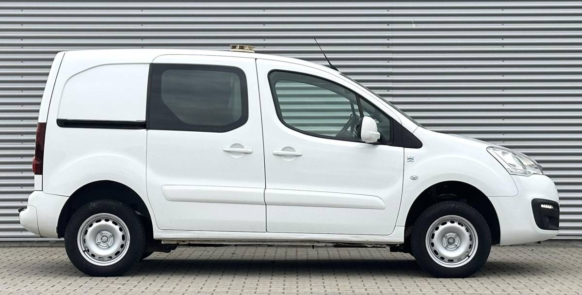 Peugeot Partner Peugeot Partner 120PK 1.6 BlueHDi 100 L1 4×4 Dangel MARGE