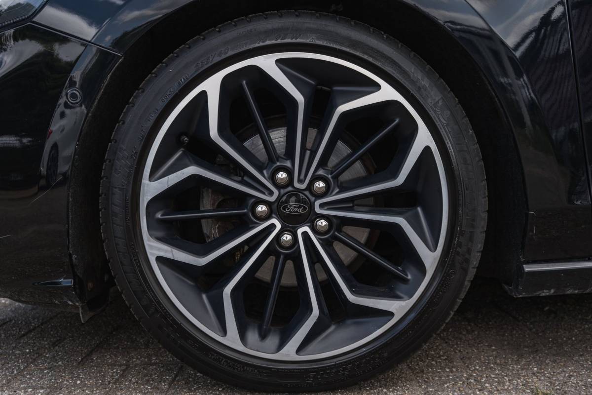 Ford Focus Ford Focus 1.0 EcoBoost ST Line / LED / Pano / HUD / Leder / VOL!