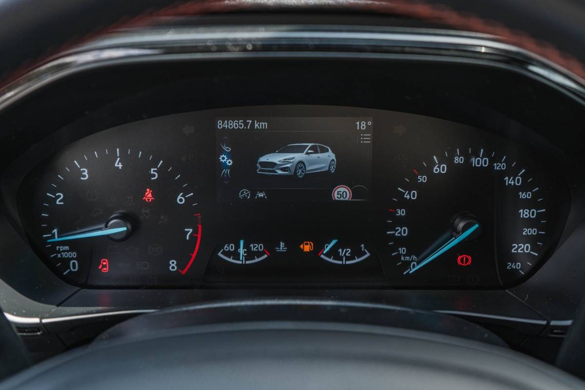 Ford Focus Ford Focus 1.0 EcoBoost ST Line / LED / Pano / HUD / Leder / VOL!