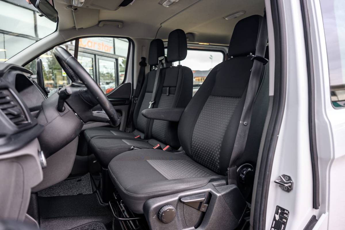 Ford Transit Custom Ford Transit Custom 300 2.0 TDCI L2H1 Trend DC|6 ZITS|PDC|CRUISE