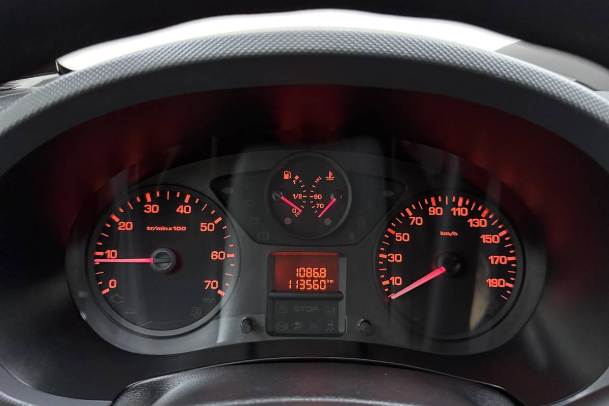 Peugeot Partner Peugeot Partner 120 1.6 HDi 75 L1 XR | Trekhaak | Airco | Centrale deurvergrendeling | Twee-zits bijrijdersbank | Nette auto