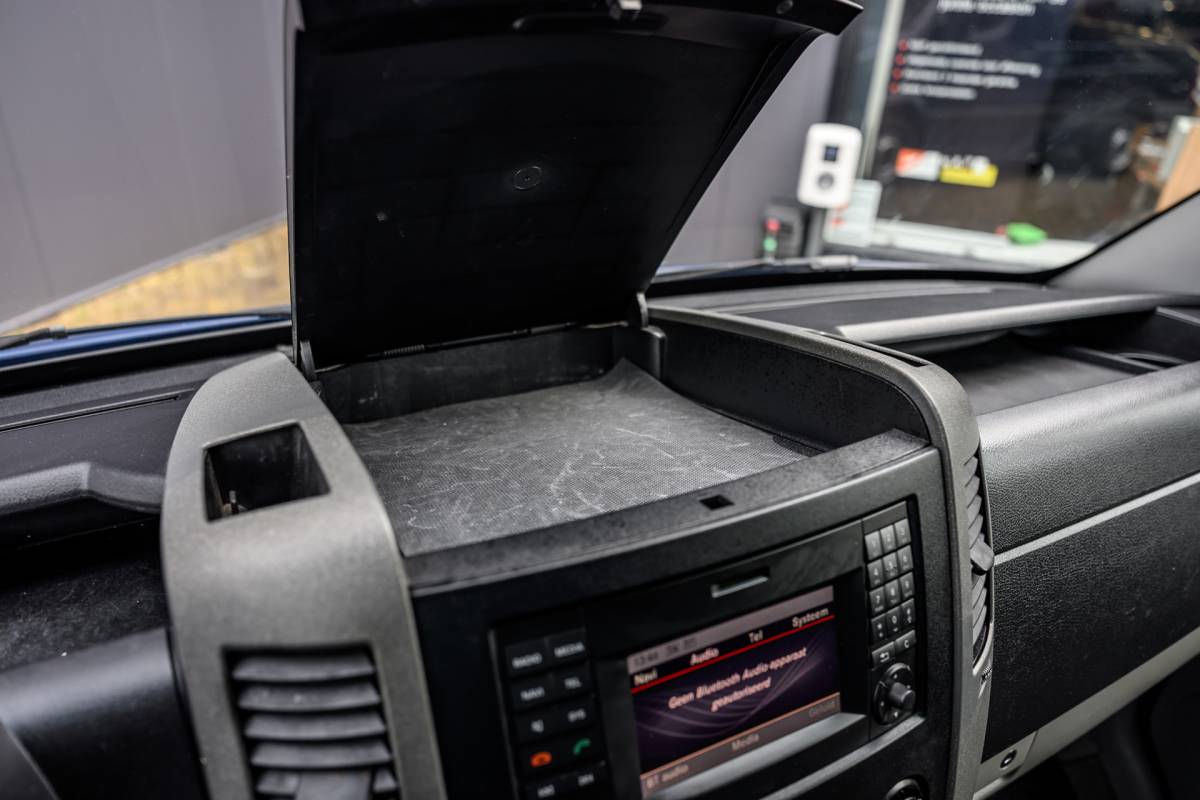 Volkswagen Crafter Volkswagen Crafter 35 2.0 TDI L2H3|CAMERA|TREKHAAK|BLUETOOTH