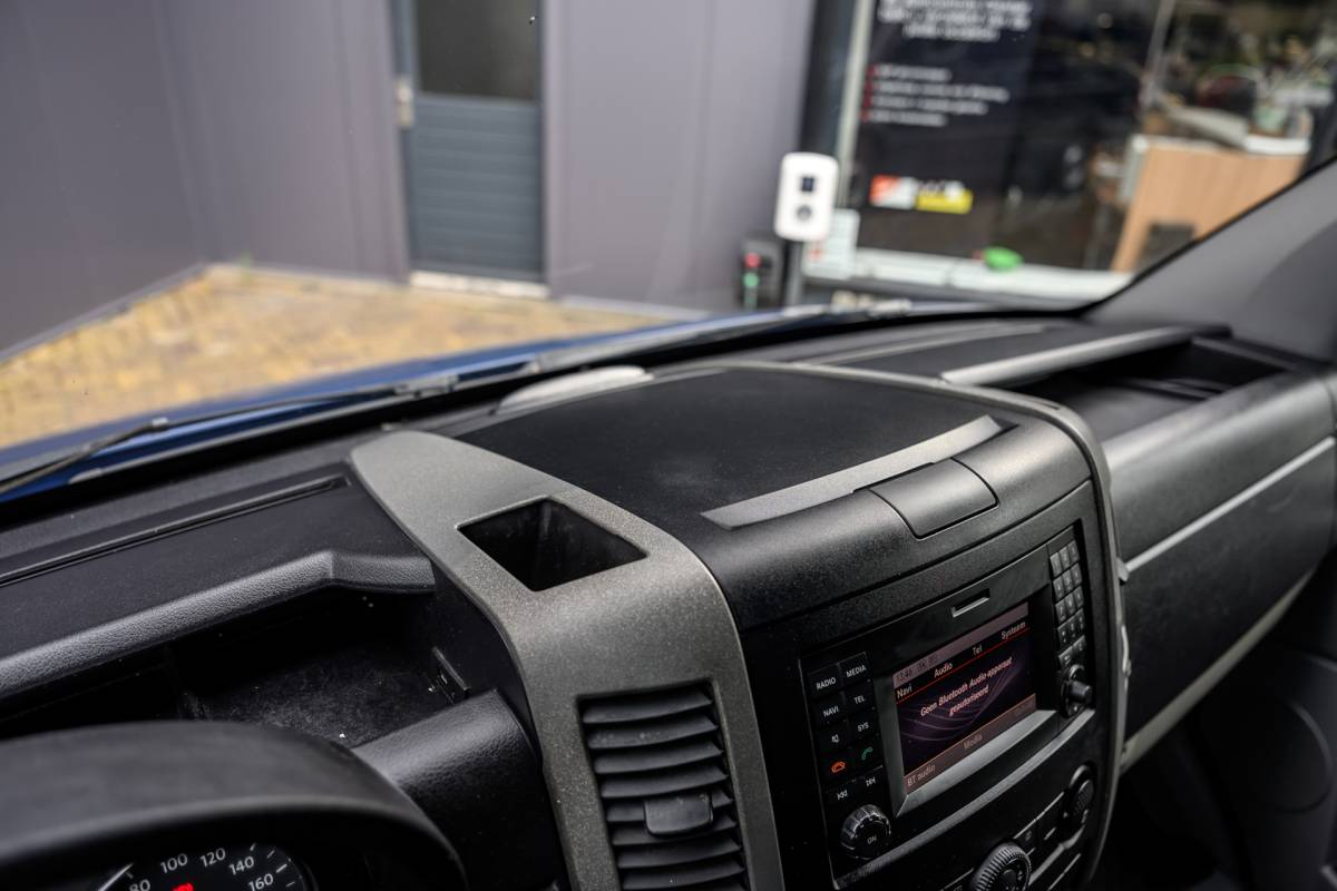 Volkswagen Crafter Volkswagen Crafter 35 2.0 TDI L2H3|CAMERA|TREKHAAK|BLUETOOTH