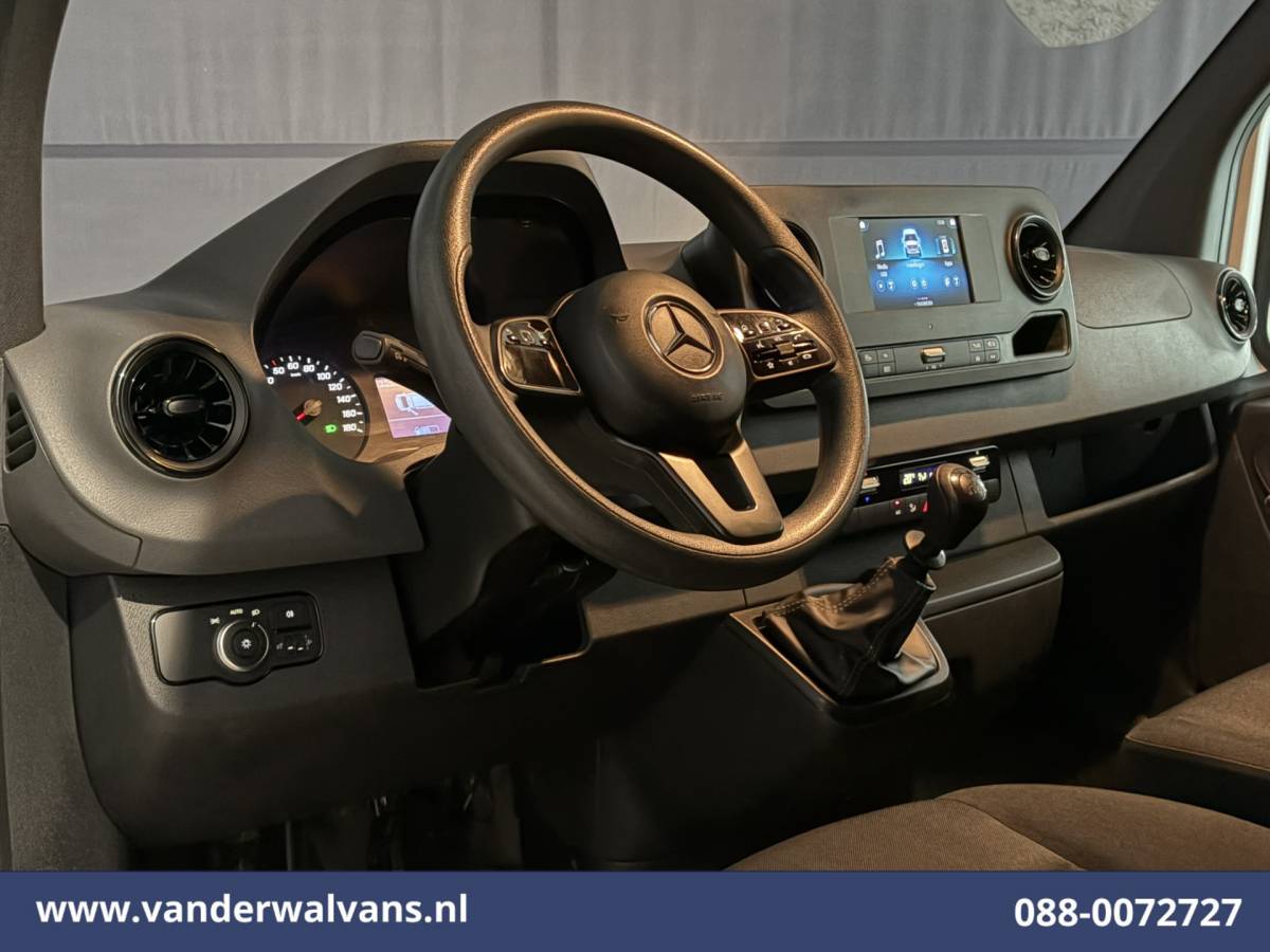 Mercedes-Benz Sprinter Mercedes-Benz Sprinter 315 CDI 150pk L2H2 Euro6 Airco | Camera | Apple Carplay | Android Auto Parkeersensoren, 270 Graden Achterdeuren, Bijrijdersbank