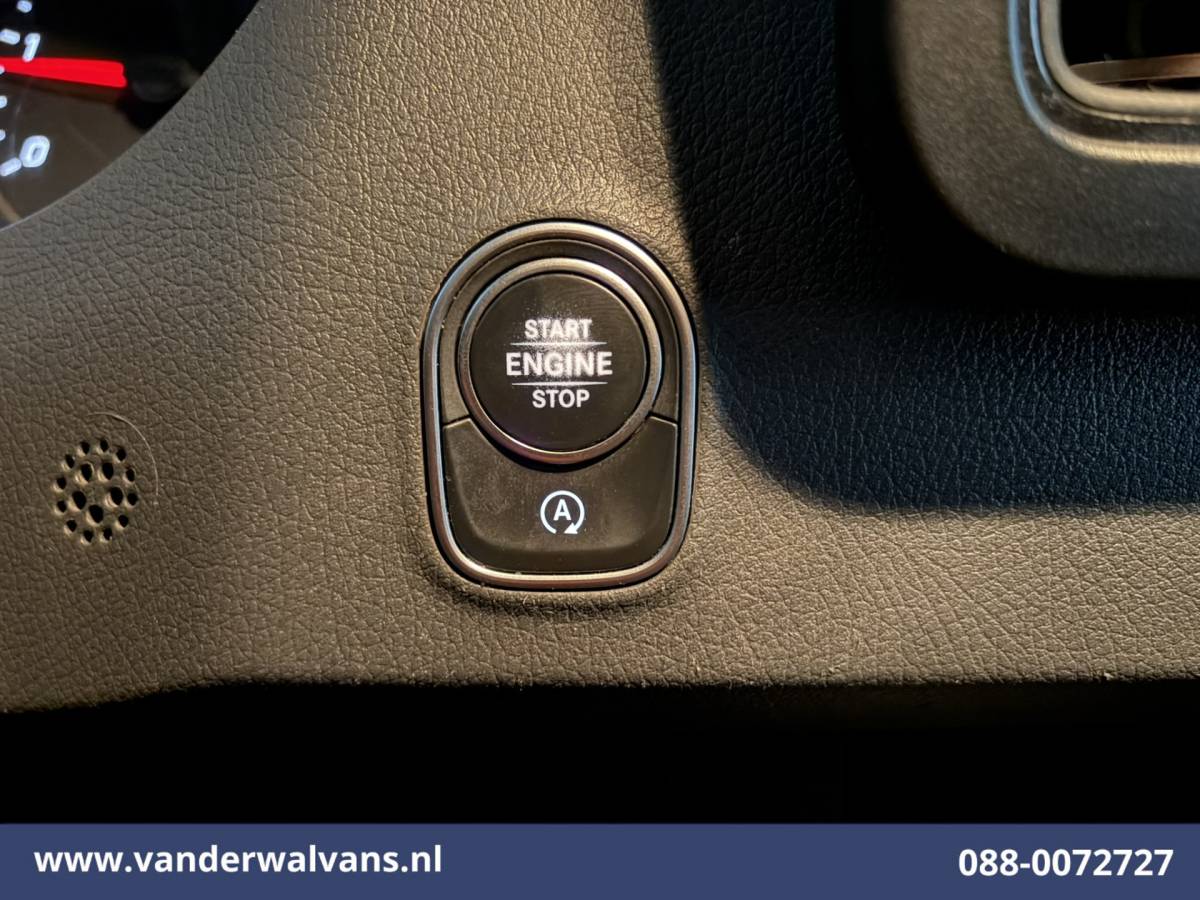 Mercedes-Benz Sprinter Mercedes-Benz Sprinter 315 CDI 150pk L2H2 Euro6 Airco | Camera | Apple Carplay | Android Auto Parkeersensoren, 270 Graden Achterdeuren, Bijrijdersbank