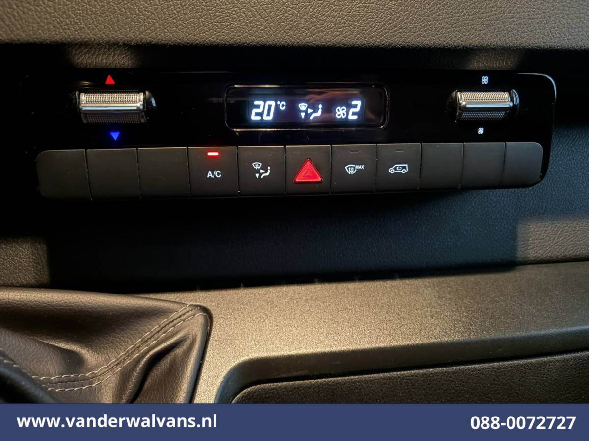 Mercedes-Benz Sprinter Mercedes-Benz Sprinter 315 CDI 150pk L2H2 Euro6 Airco | Camera | Apple Carplay | Android Auto Parkeersensoren, 270 Graden Achterdeuren, Bijrijdersbank