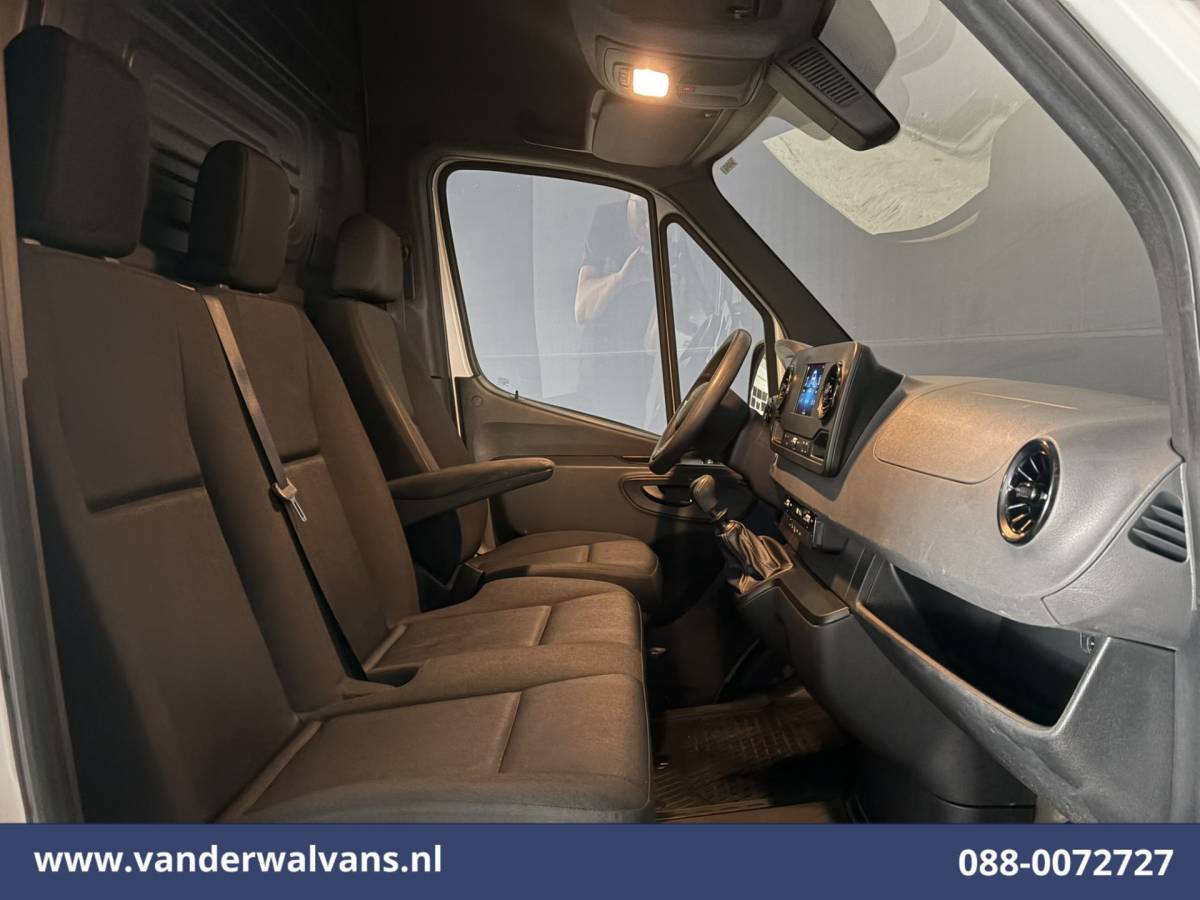 Mercedes-Benz Sprinter Mercedes-Benz Sprinter 315 CDI 150pk L2H2 Euro6 Airco | Camera | Apple Carplay | Android Auto Parkeersensoren, 270 Graden Achterdeuren, Bijrijdersbank