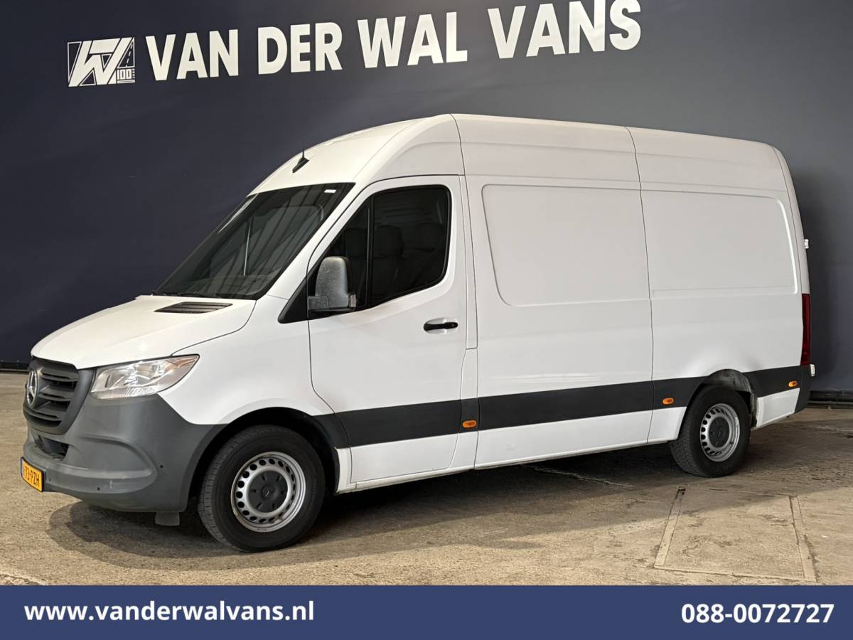 Mercedes-Benz Sprinter Mercedes-Benz Sprinter 315 CDI 150pk L2H2 Euro6 Airco | Camera | Apple Carplay | Android Auto Parkeersensoren, 270 Graden Achterdeuren, Bijrijdersbank