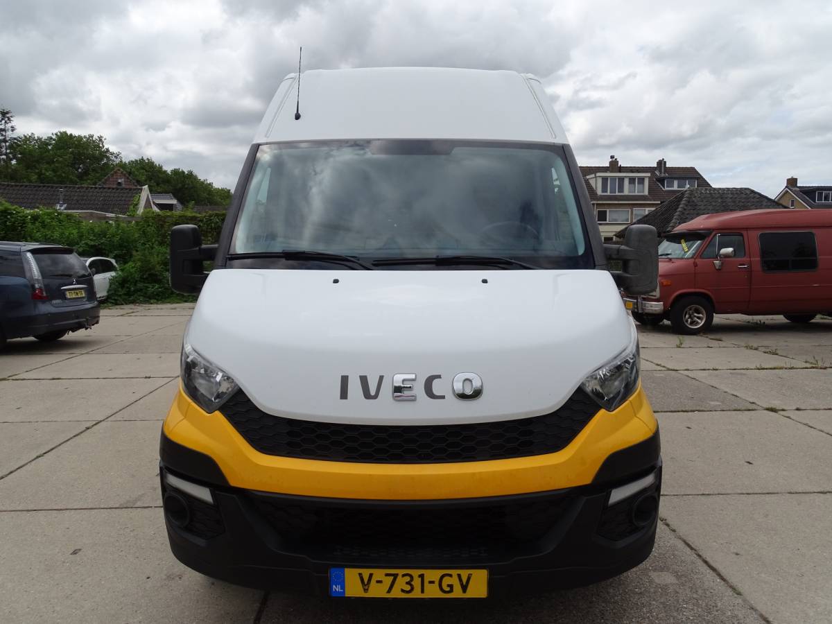Iveco Daily Iveco Daily 35C13V 2.3 352 H2L2