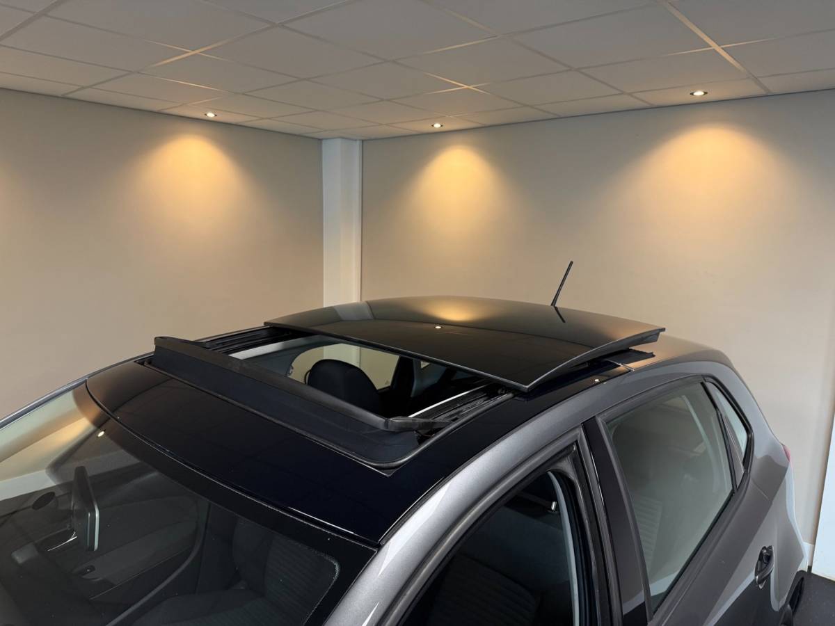 Volkswagen Polo Volkswagen Polo 1.2 TSI Comfortline *Automaat* Pano/Schuifdak|Cruise|Airco|NAP