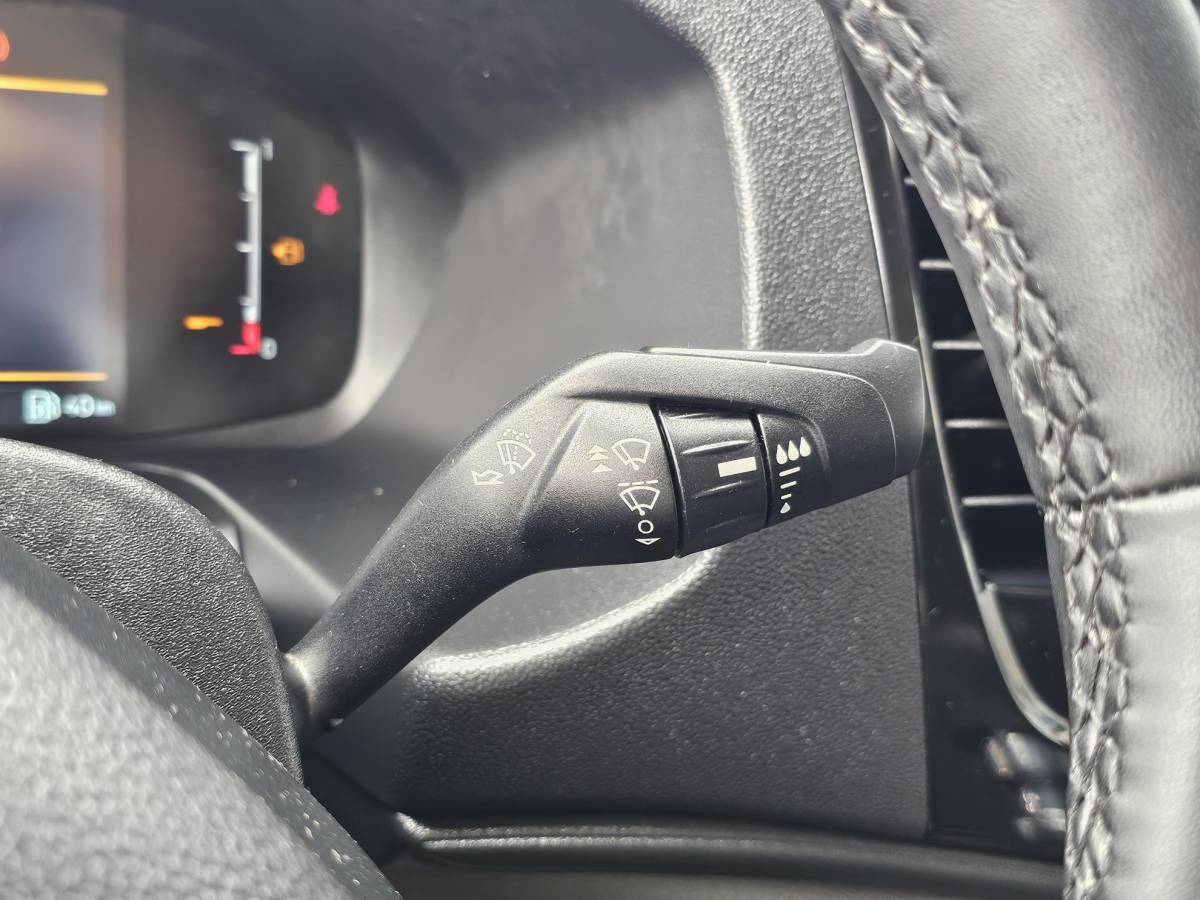 Ford Transit Ford Transit 310 2.0 TDCI L2H2 Trend Achteruitrijcamera | Betimmerde Laadruimte | Trekhaak | Airco | Navigatie | Adaptieve Cruise Control | Stoelverwarming etc.