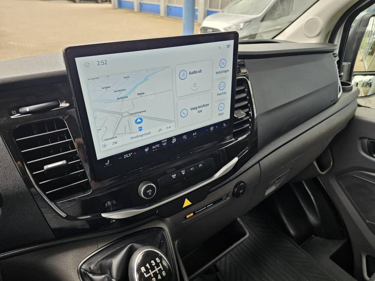 Ford Transit Ford Transit 310 2.0 TDCI L2H2 Trend Achteruitrijcamera | Betimmerde Laadruimte | Trekhaak | Airco | Navigatie | Adaptieve Cruise Control | Stoelverwarming etc.