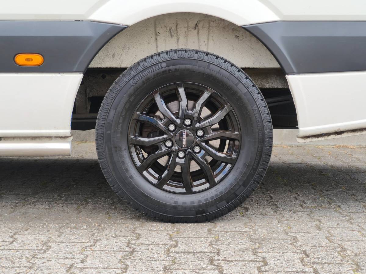 Volkswagen Crafter Volkswagen Crafter 2.0TDI MARGE CRUISE AIRCO 3500KG TREKHAAK L2H2