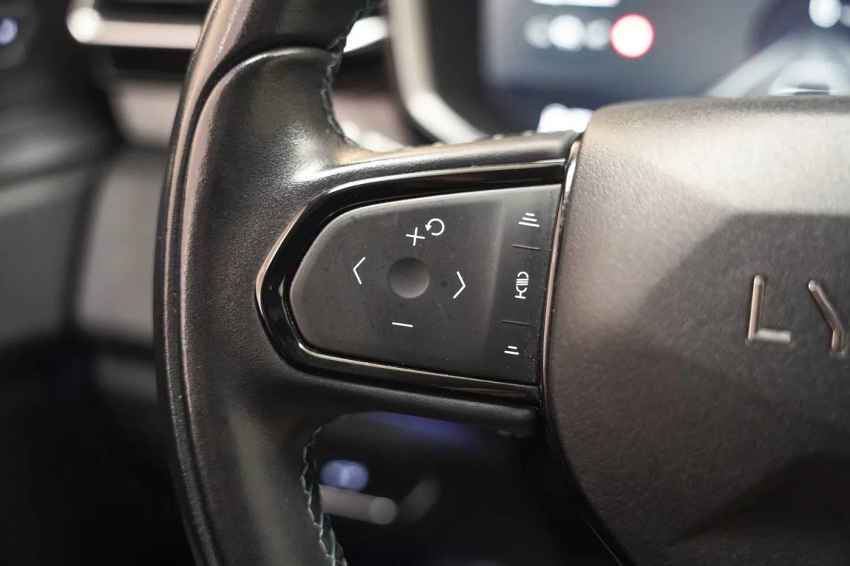 Lynk & Co 01 Lynk & Co 01 1.5 PHEV [ Panorama Navi 360°-Camera Keyless ]