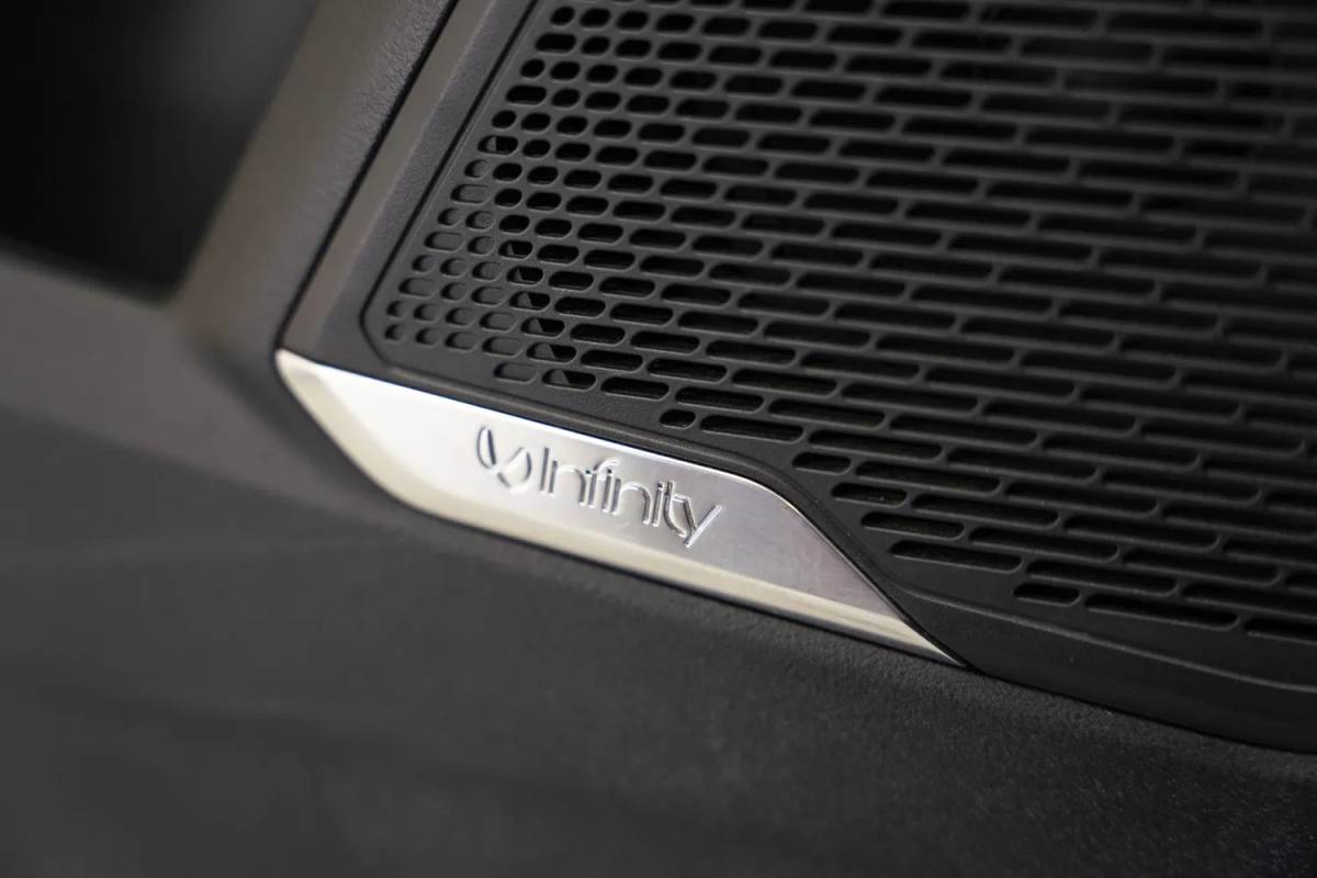 Lynk & Co 01 Lynk & Co 01 1.5 PHEV [ Panorama Navi 360°-Camera Keyless ]