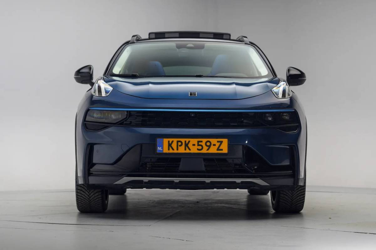 Lynk & Co 01 Lynk & Co 01 1.5 PHEV [ Panorama Navi 360°-Camera Keyless ]