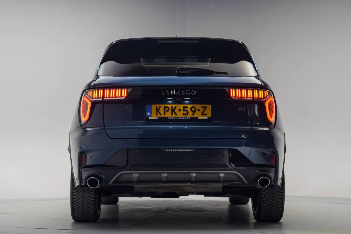 Lynk & Co 01 Lynk & Co 01 1.5 PHEV [ Panorama Navi 360°-Camera Keyless ]