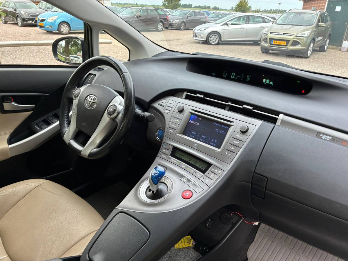 Toyota Prius Toyota Prius 1.8 Plug-in Dynamic Business | 1e Eigenaar + Achteruitrijcamera Nu €8.975