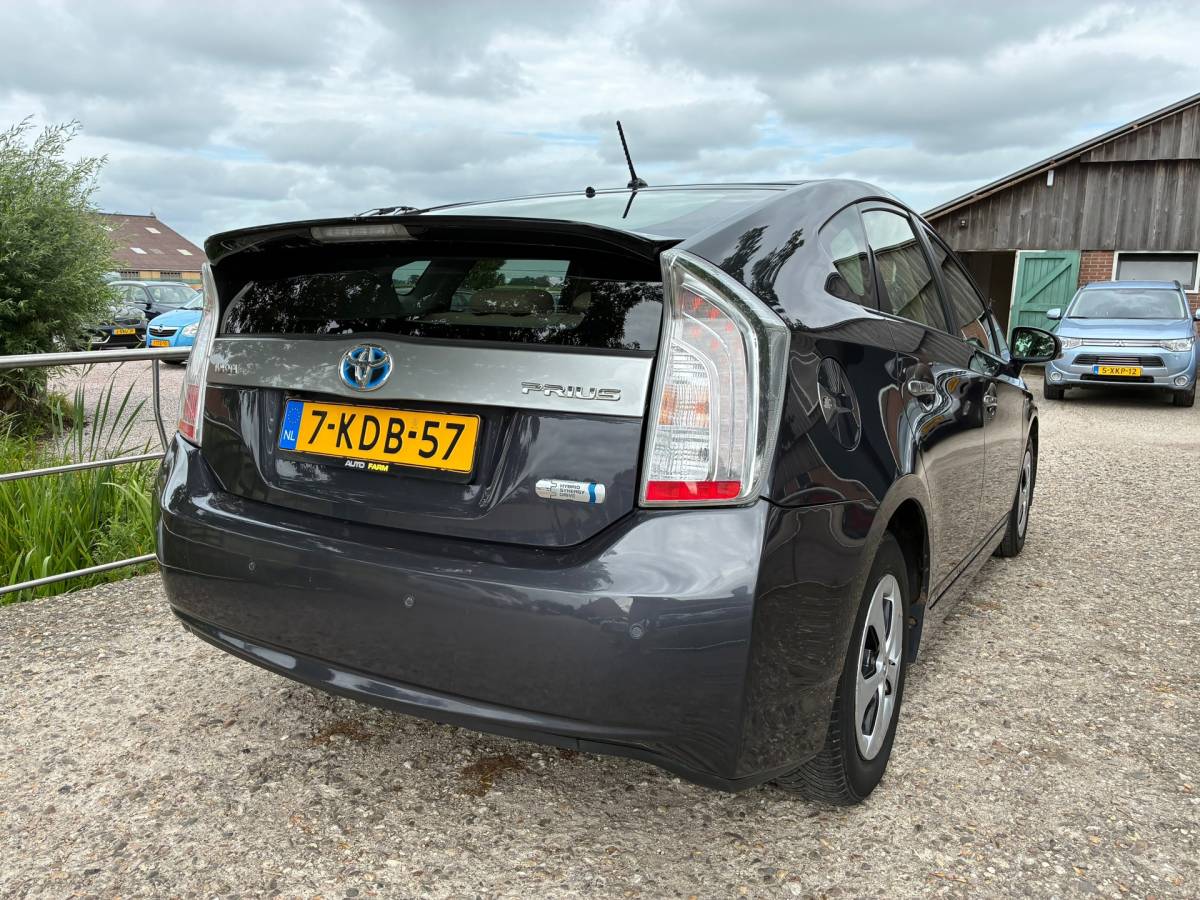 Toyota Prius Toyota Prius 1.8 Plug-in Dynamic Business | 1e Eigenaar + Achteruitrijcamera Nu €8.975
