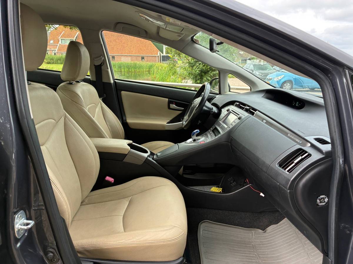 Toyota Prius Toyota Prius 1.8 Plug-in Dynamic Business | 1e Eigenaar + Achteruitrijcamera Nu €8.975