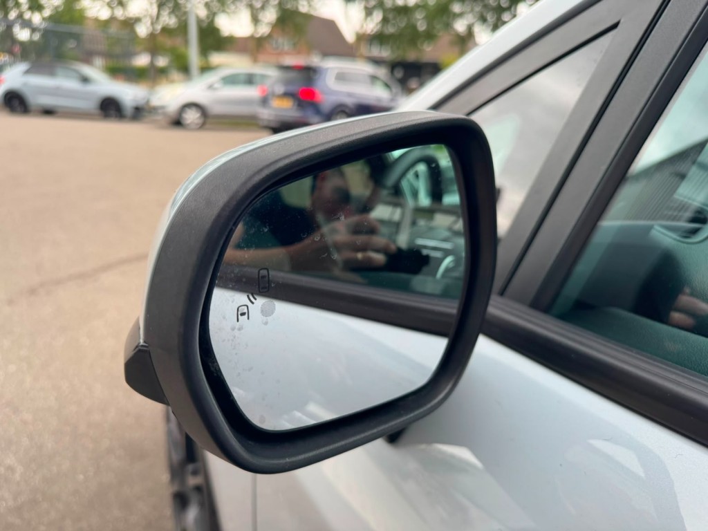 Ford Fiesta Ford Fiesta 1.5 ECOB. ST-3, Revo KW V3 Recaro Carplay Winterpack B&O Deurbeschermers
