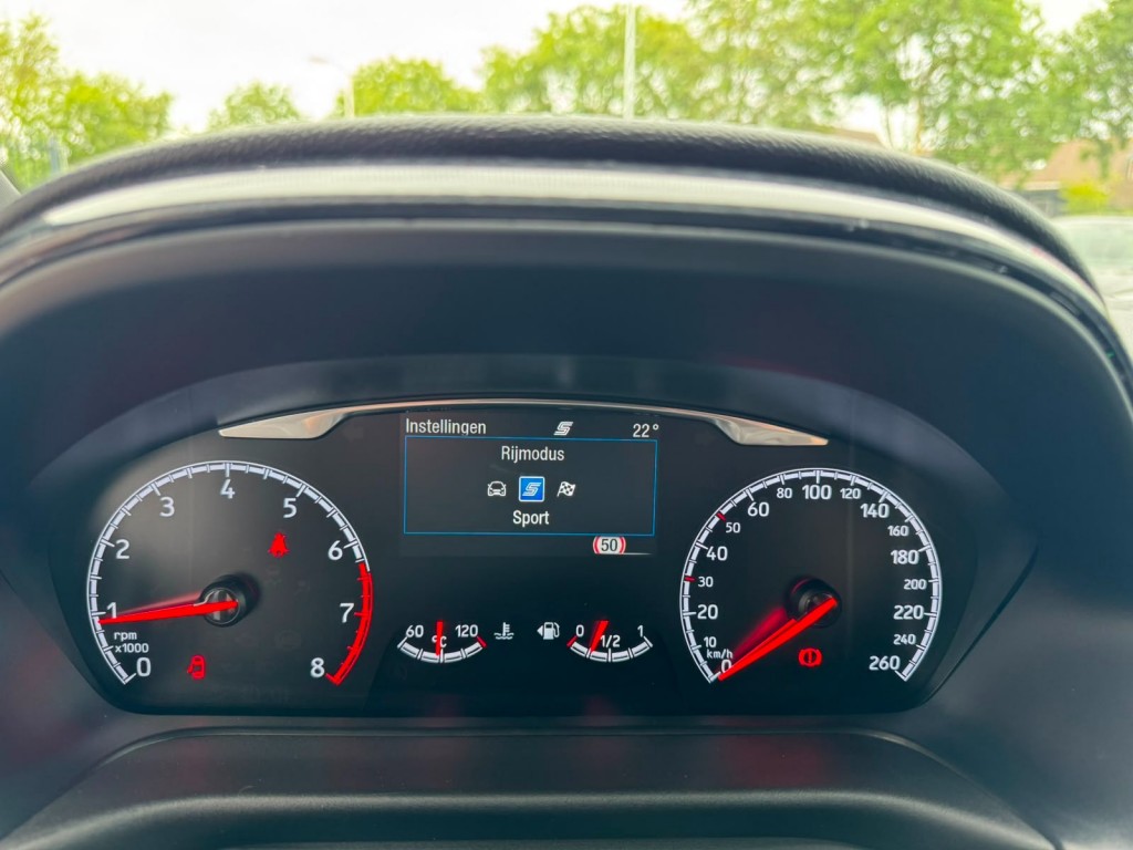 Ford Fiesta Ford Fiesta 1.5 ECOB. ST-3, Revo KW V3 Recaro Carplay Winterpack B&O Deurbeschermers