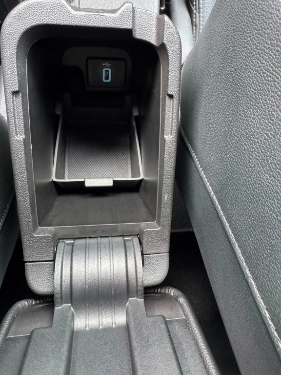 Ford Fiesta Ford Fiesta 1.5 ECOB. ST-3, Revo KW V3 Recaro Carplay Winterpack B&O Deurbeschermers