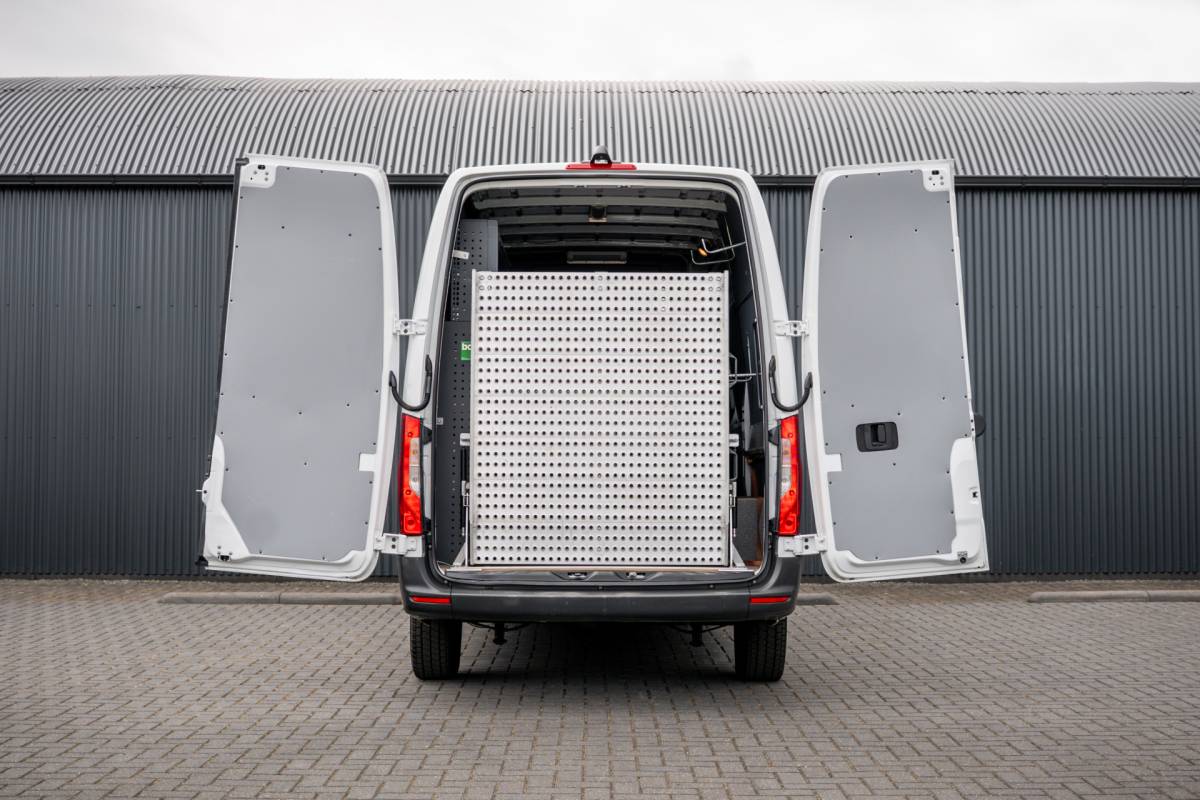 Mercedes-Benz Sprinter Mercedes-Benz Sprinter 311 CDI RWD L2H2 | | Volledig Ingericht | Mbux | Camera | Climatronic