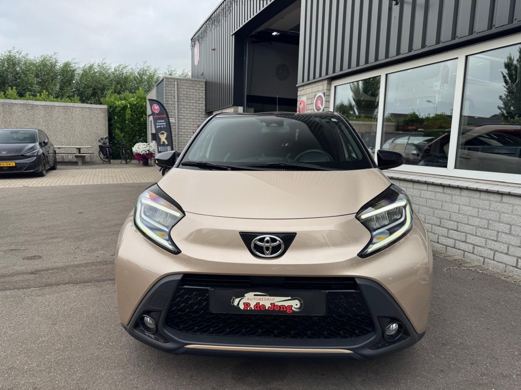 Toyota Aygo Toyota Aygo X 1.0 VVT-I S-CVT ENVY TwoTone Carplay Camera PDC ACC Stoelverwarming!