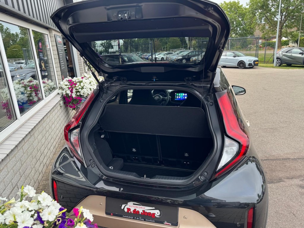 Toyota Aygo Toyota Aygo X 1.0 VVT-I S-CVT ENVY TwoTone Carplay Camera PDC ACC Stoelverwarming!