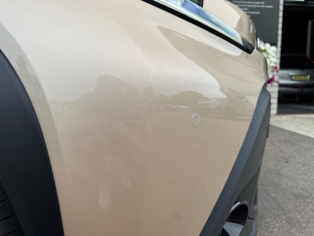 Toyota Aygo Toyota Aygo X 1.0 VVT-I S-CVT ENVY TwoTone Carplay Camera PDC ACC Stoelverwarming!