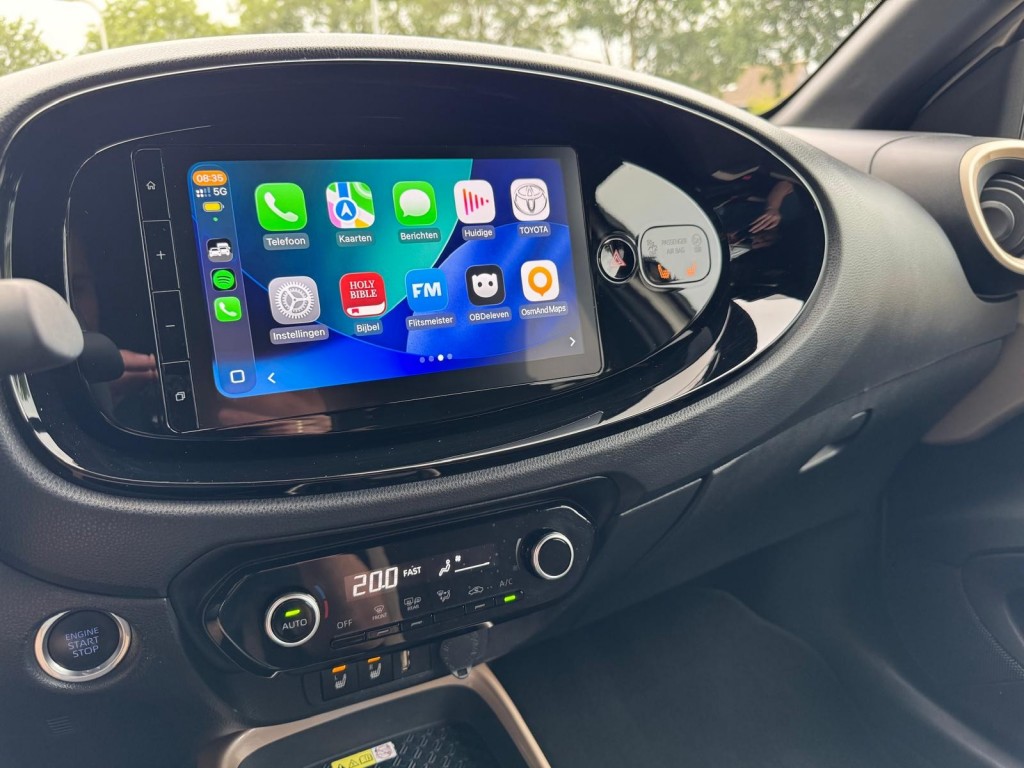Toyota Aygo Toyota Aygo X 1.0 VVT-I S-CVT ENVY TwoTone Carplay Camera PDC ACC Stoelverwarming!