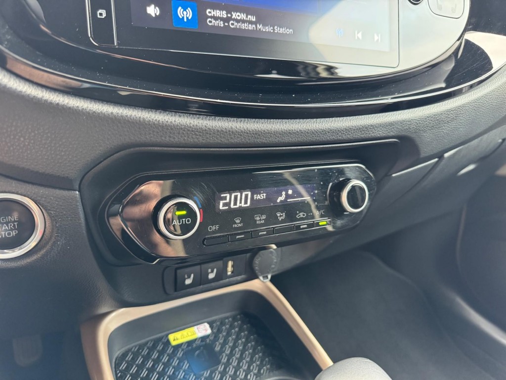 Toyota Aygo Toyota Aygo X 1.0 VVT-I S-CVT ENVY TwoTone Carplay Camera PDC ACC Stoelverwarming!