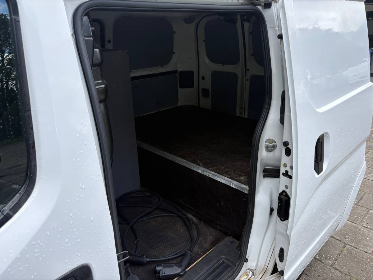 Nissan e-NV200 Nissan E-NV200 2.Zero Edition|SOH 87%|NAP|cruise|achteruitrijcamera|airco|stoel- en stuurverwarming|navi|bluetooth|voorruitverwarm